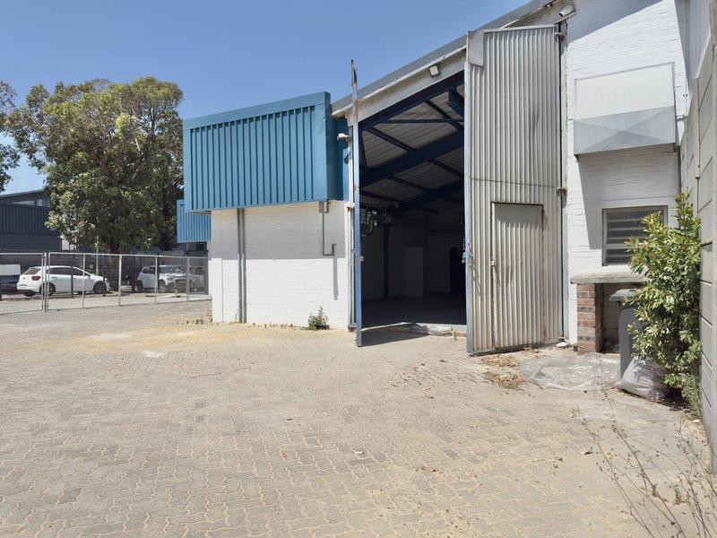 To Let commercial Property for Rent in Claremont Western Cape